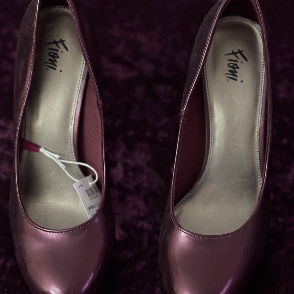 Fiona size 9